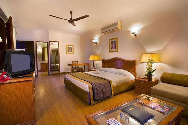 The Bmk Hotel Greater Kailash Delhi (National Capital Territory of India) Ngoại thất bức ảnh