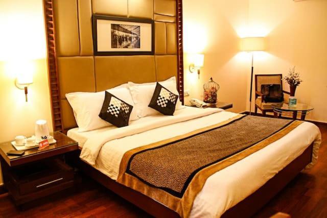 The Bmk Hotel Greater Kailash Delhi (National Capital Territory of India) Ngoại thất bức ảnh